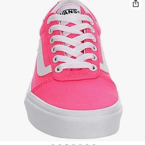 VANS WARD  Hot PINK & WHITE women’s 9 💓 SOLD OUT EVERYWHERE!!! NWT